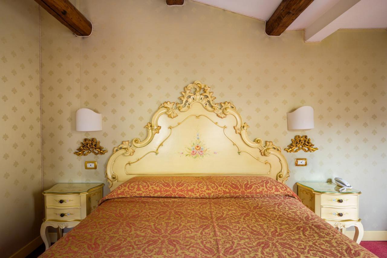 Locanda Al Leon Venice Exterior photo